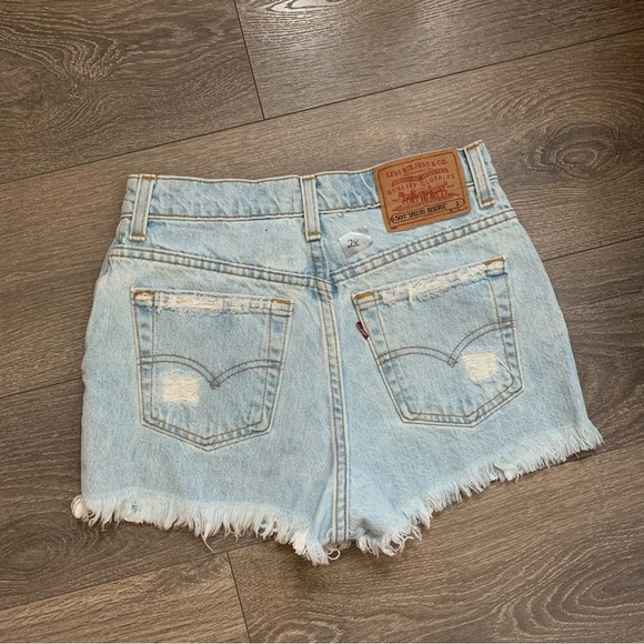 Levi's Thrasher Jorts Jean Shorts Denim Distressed Cutoffs 12th tribe light wash - Picture 13 of 15